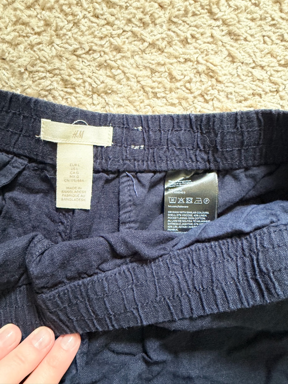 H&M Linen Shorts - Picture 2 of 3